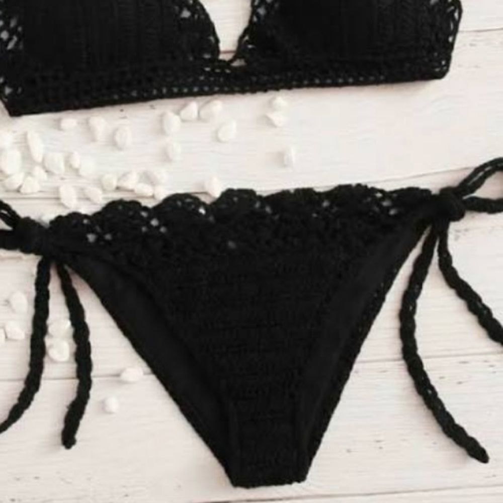 MAE large string bikini bottom black NWOT - Picture 7 of 7